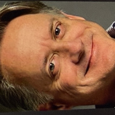 Mark Herzog headshot